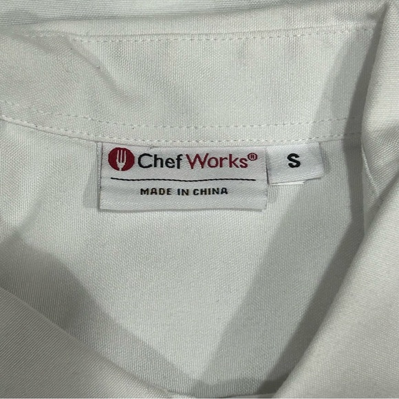 NWOT Chef Works Basic Button Dress Shirt White Long Sleeve Men's Discontinued - Picture 2 of 2